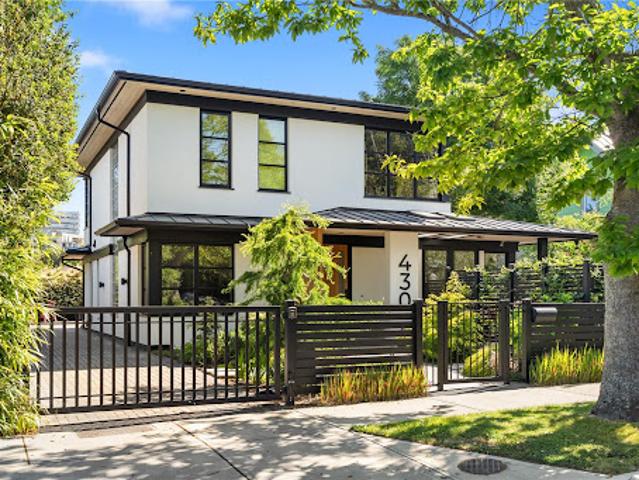 House for sale in Victoria, British Columbia