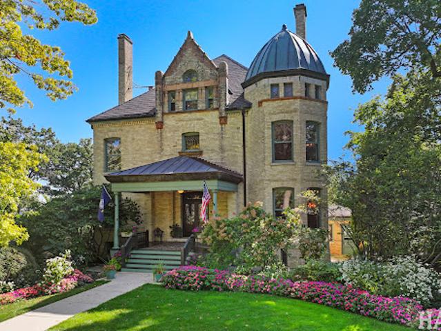 House for sale in Highland Park, Illinois