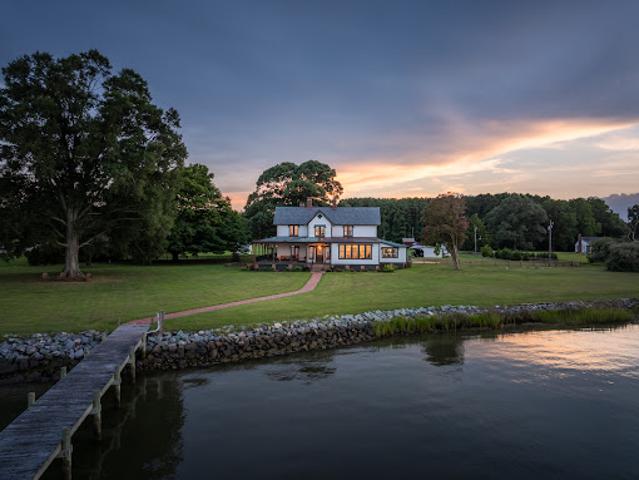 House for sale in Gloucester, Gloucester County