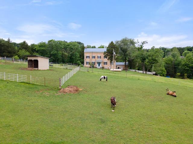 House for sale in Leslie, Missouri