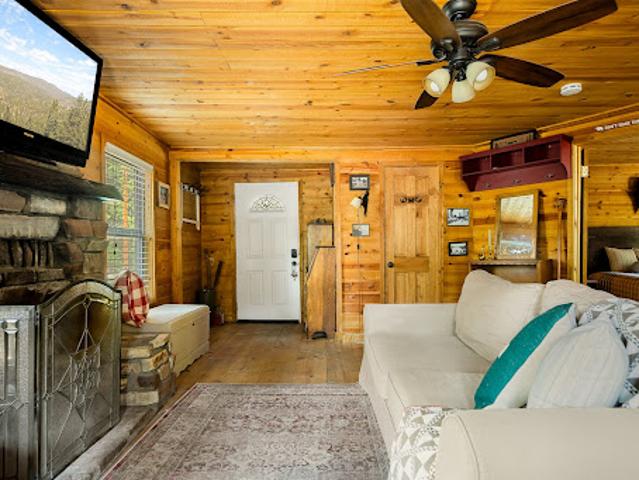 House for sale in Green Valley Lake, California