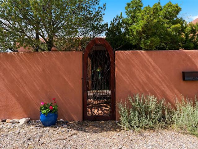 House for sale in Santa Fe, New Mexico