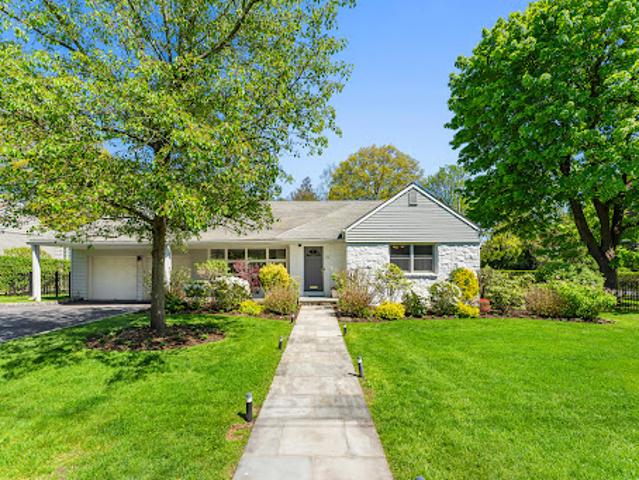 House for sale in Scarsdale, New York