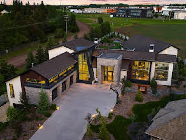 House for sale in St. Albert House for sale in St. Albert