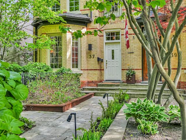 House for sale in Woburn, Ontario