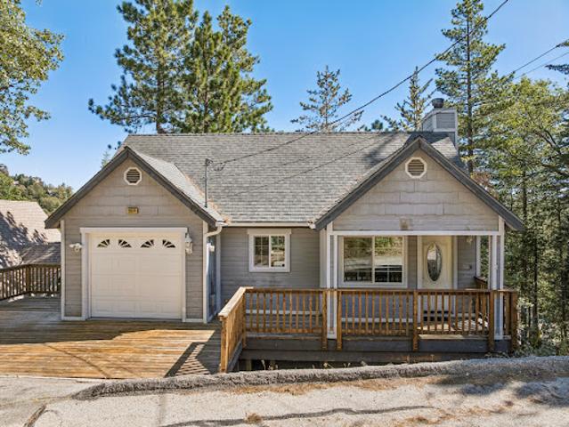 House for sale in Lake Arrowhead, San Bernardino County