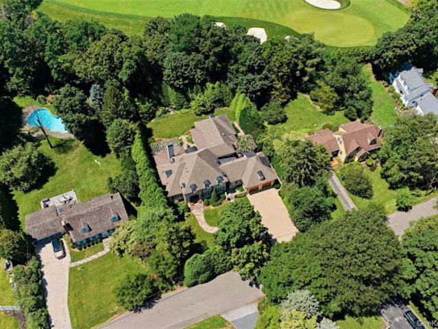 House for sale in Huntington, New York