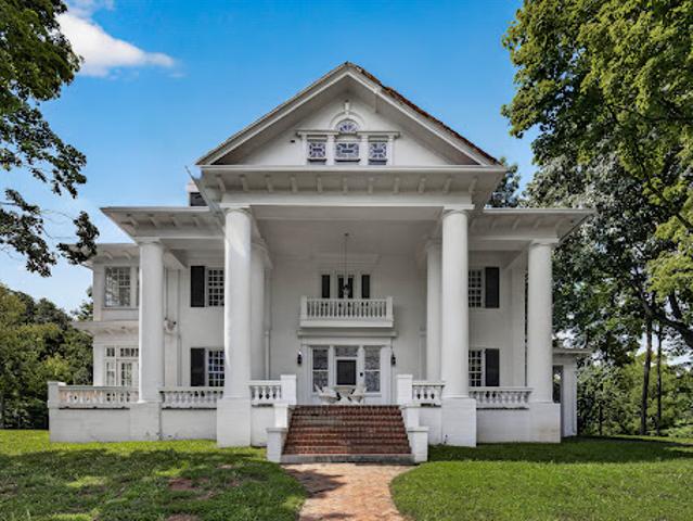 House for sale in Tennessee