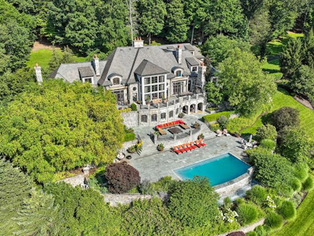 House for sale in Mahwah