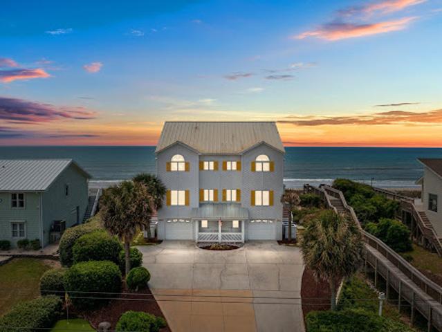 House for sale in Emerald Isle, North Carolina