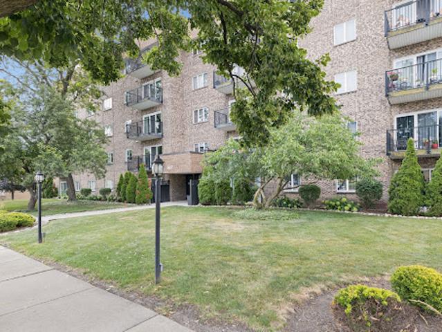 House for sale in Downers Grove, Illinois
