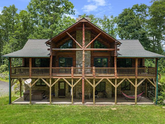 House for sale in Avery, North Carolina