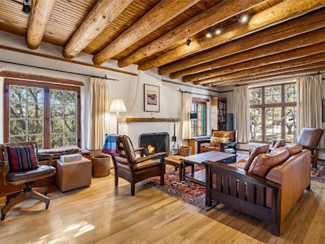 House for sale in Santa Fe, New Mexico