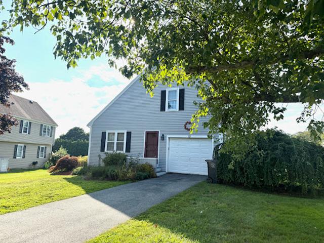 House for sale in Portsmouth, Rhode Island