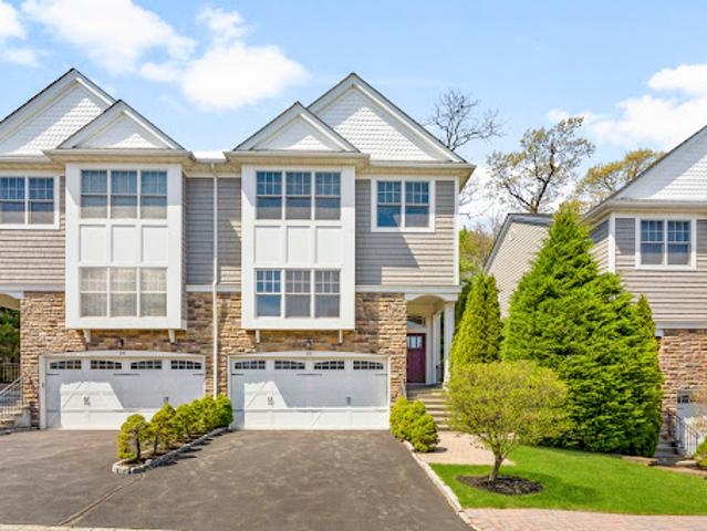 House for sale in Scarsdale, New York
