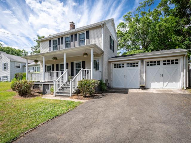 House for sale in Cos Cob, Connecticut