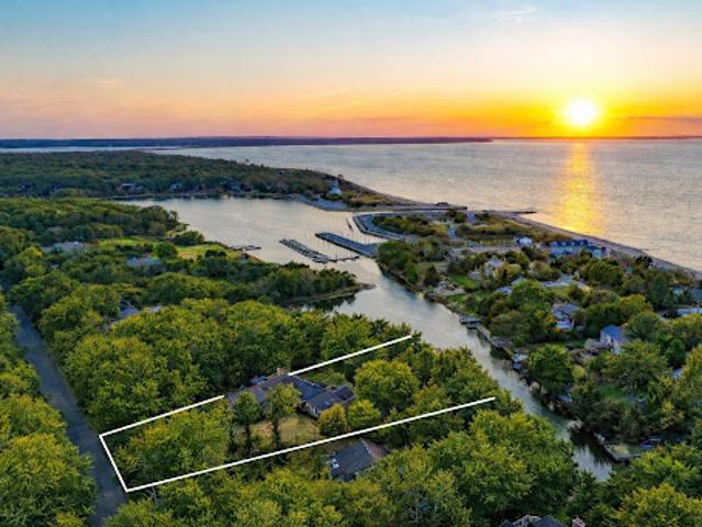 House for sale in Wainscott, New York