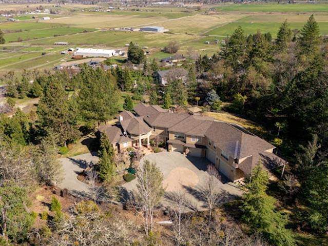 House for sale in Central Point, Oregon