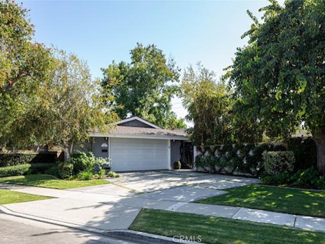 House for sale in Costa Mesa, California
