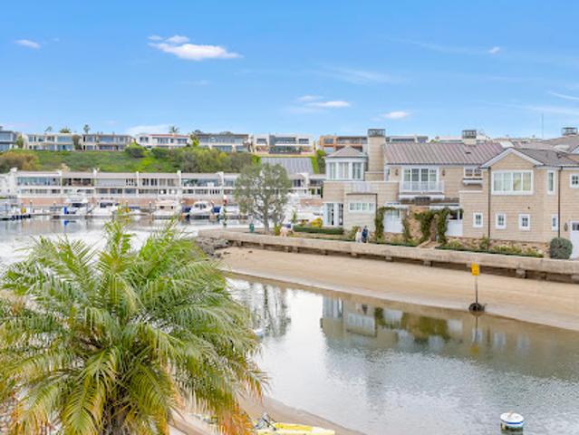 House for sale in Corona Del Mar, California