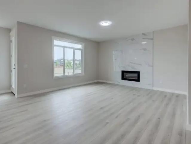 House for rent in Chestermere, Alberta