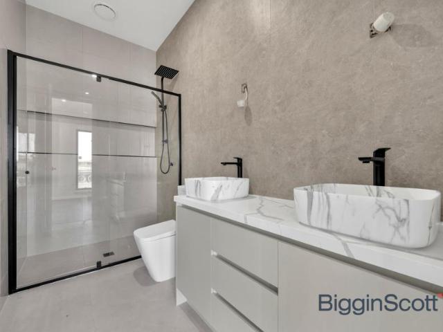 House for sale in Victoria