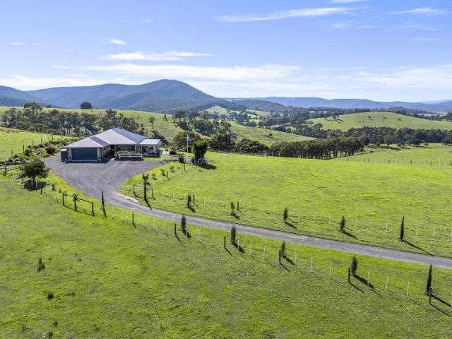 House for rent in Arthurs Creek, Melbourne