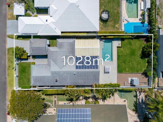 House for sale in Ashmore, Gold Coast City