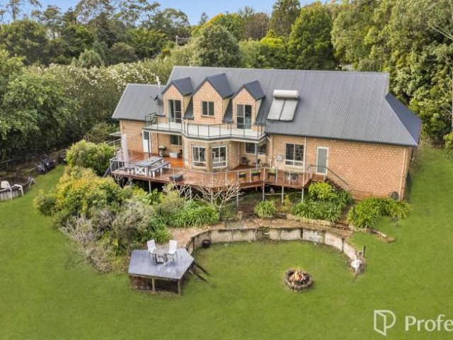 House for sale in Beechmont, Scenic Rim Regional