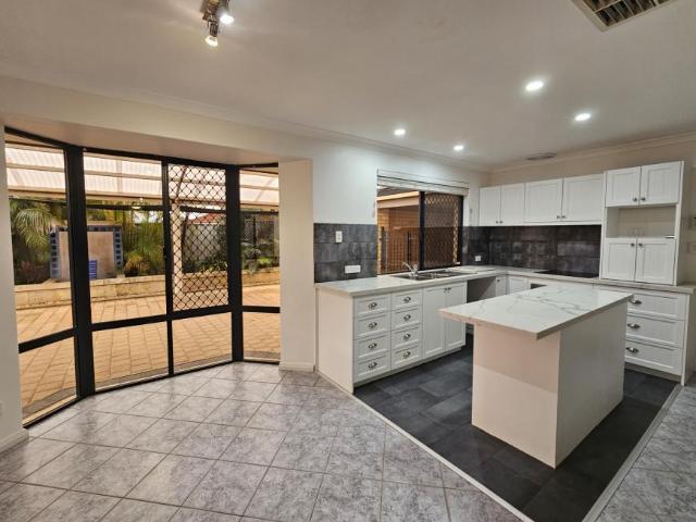 House for sale in Beeliar, Western Australia