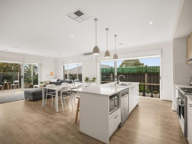 House for sale in Acacia Botanic Ridge, Melbourne