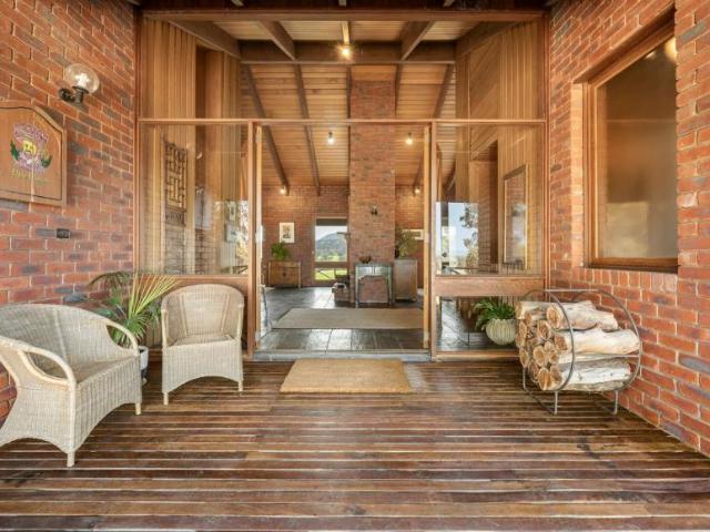 House for sale in Bridge Creek, Shire of Mansfield