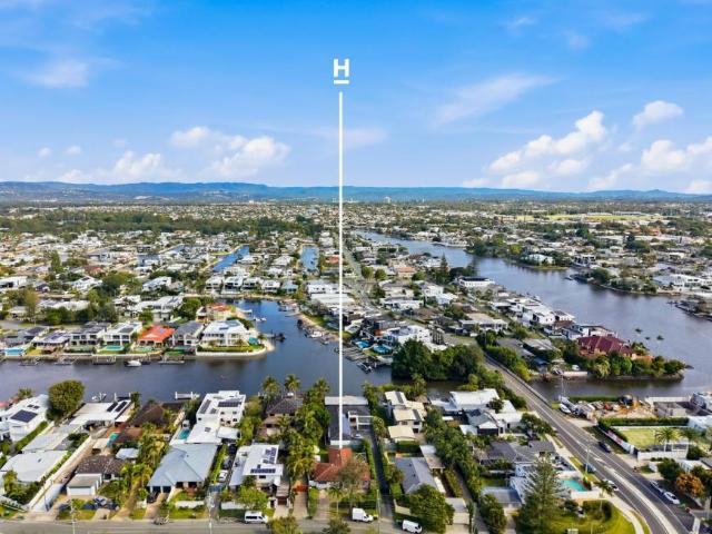 House for sale in Broadbeach Waters, Gold Coast City