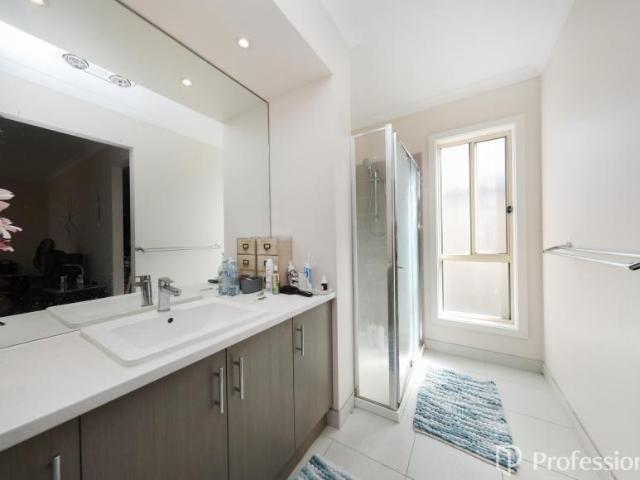 House for sale in Riverina, Melbourne