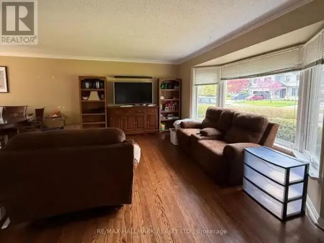 House for rent in Burlington, Ontario