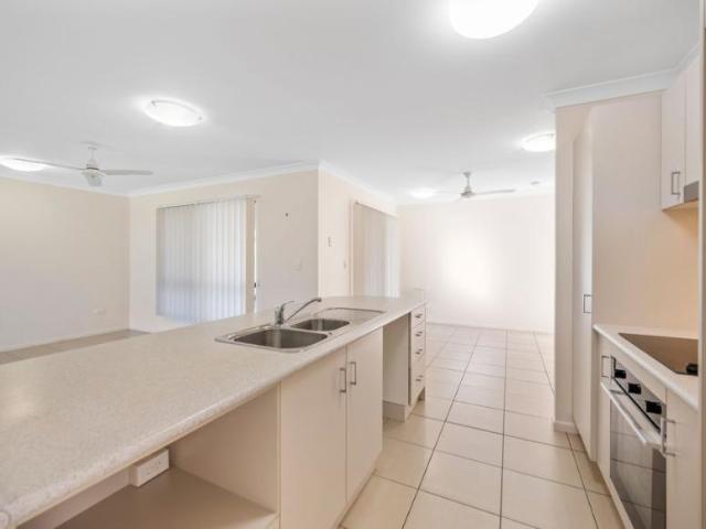 House for rent in Bushland Beach, Queensland