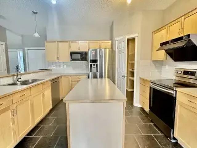 House for rent in Northwest, Alberta