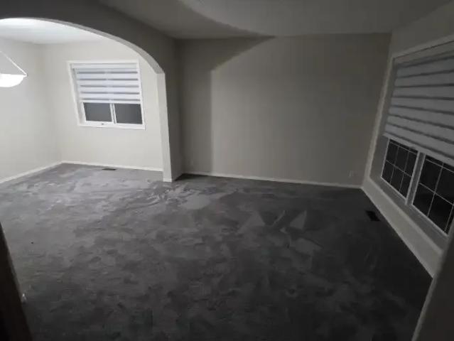 House for rent in Crestmont, Calgary