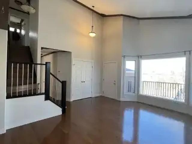 House for rent in Signal Hill, Calgary