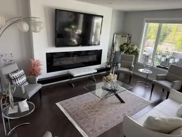 House for rent in Cougar Ridge, Calgary