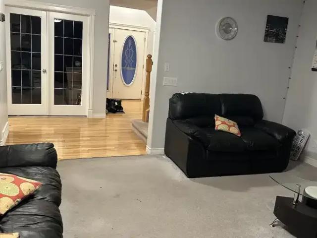 House for rent in Cougar Ridge, Calgary