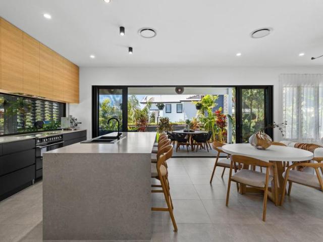House for sale in Camp Hill, Greater Brisbane