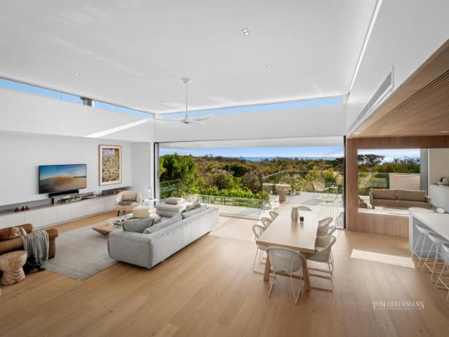 House for sale in Castaways Beach, Queensland