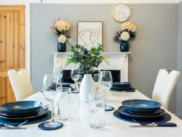 House for rent in Caterham, Tandridge