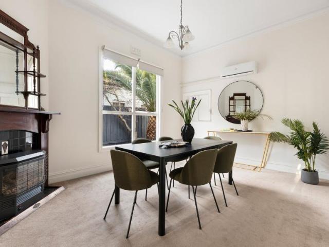 House for sale in Caulfield East, Melbourne