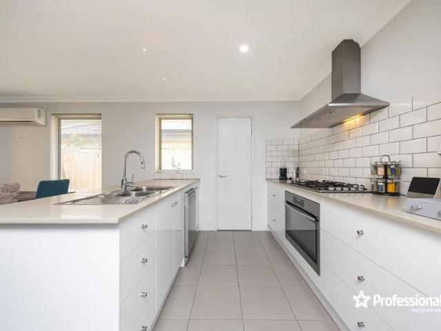 House for sale in Caversham, City of Swan