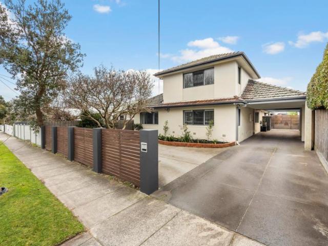 House for sale in Cheltenham, Melbourne