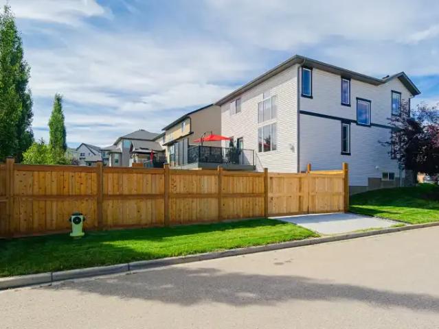House for rent in Chestermere, Alberta