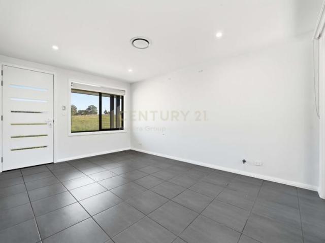 House for rent in Claymore, New South Wales