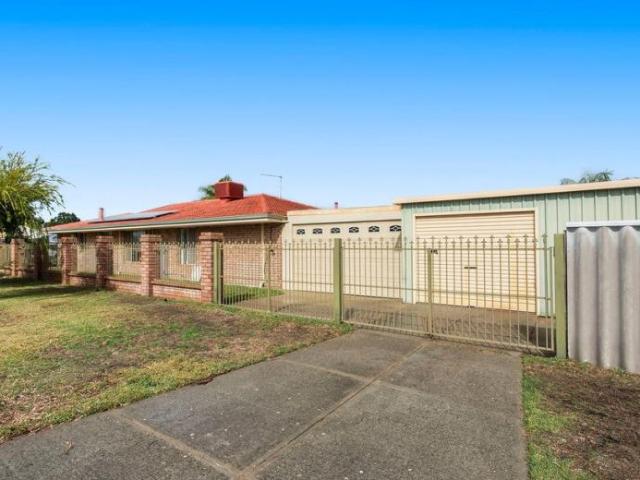 House for sale in Cooloongup, Western Australia